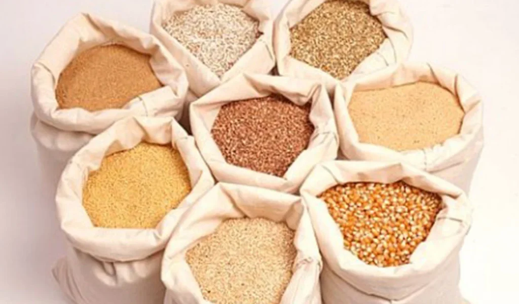 Panduan Memilih Pakan Ternak Berdasarkan Jenis dan Kebutuhan – Desa