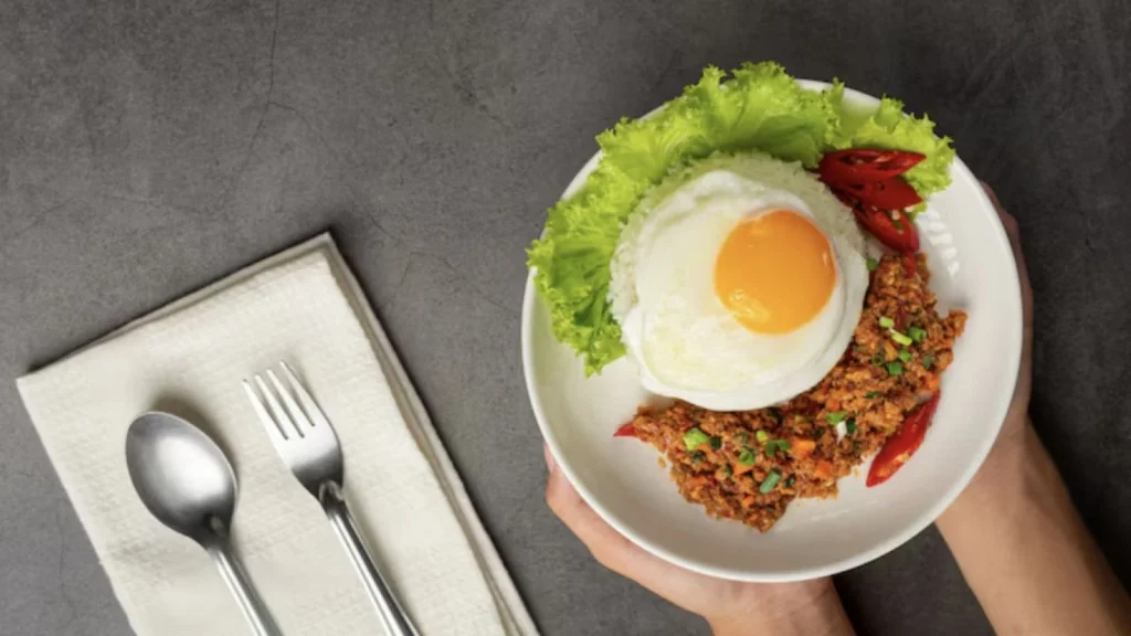 Tips Mengatur Porsi Makan agar Tidak Berlebihan